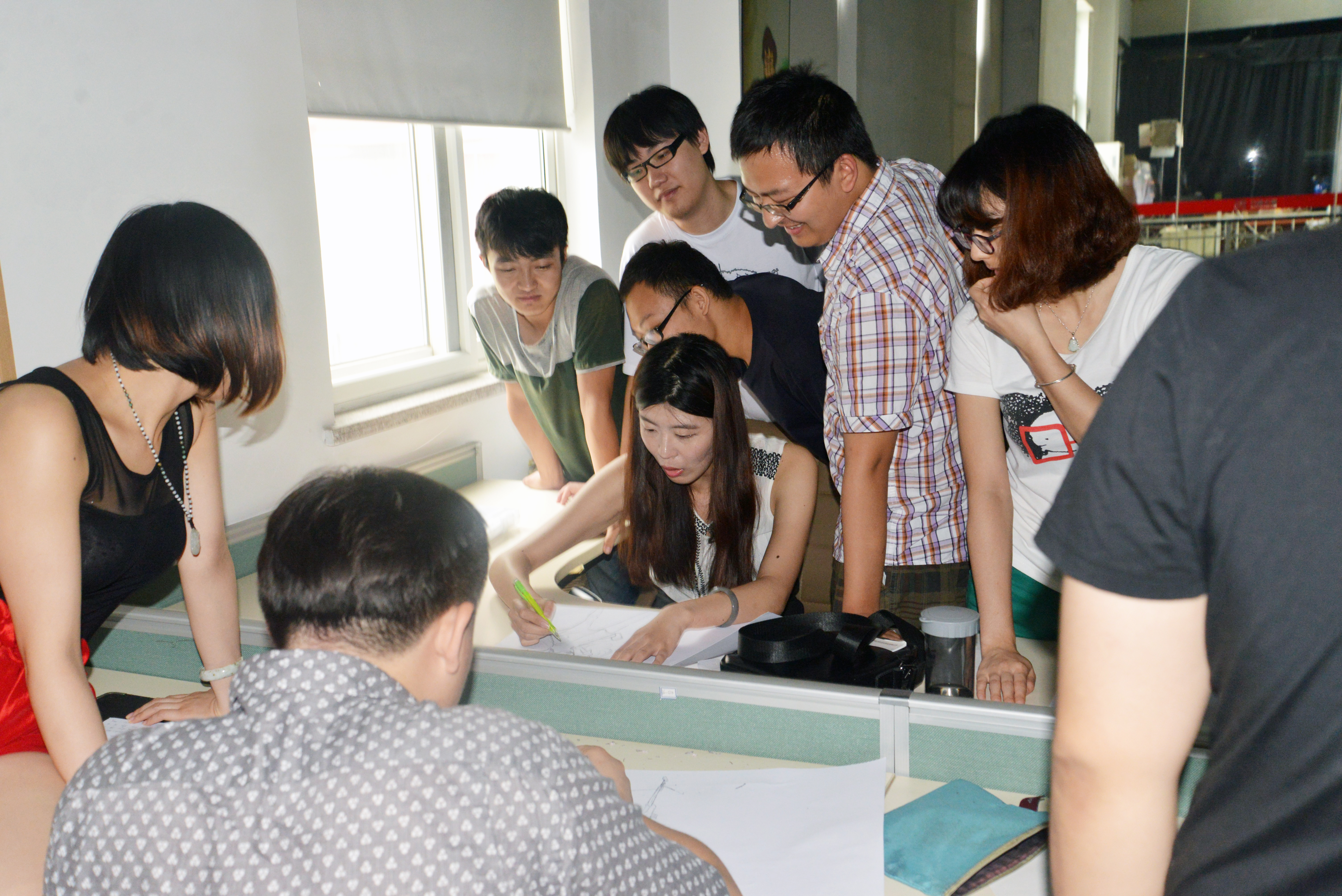 北京城市学院来北京万豪天际文化传播有限公司学习实践